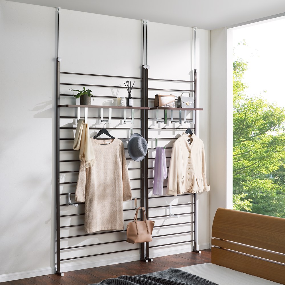 ダークブラウン ハンガーラック付きチェスト 3色展開！カーテン