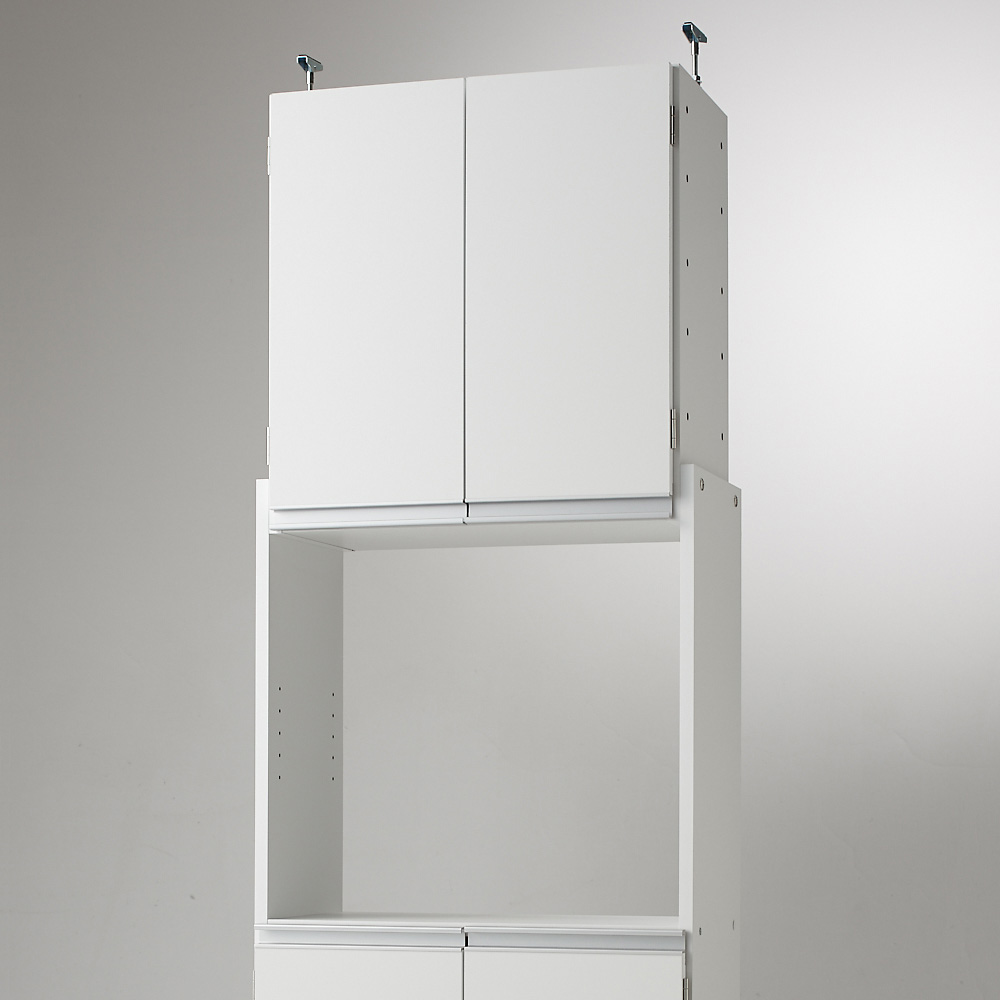 薄型で省スペースキッチン突っ張り収納庫 扉タイプ 幅45cm・奥行19cm