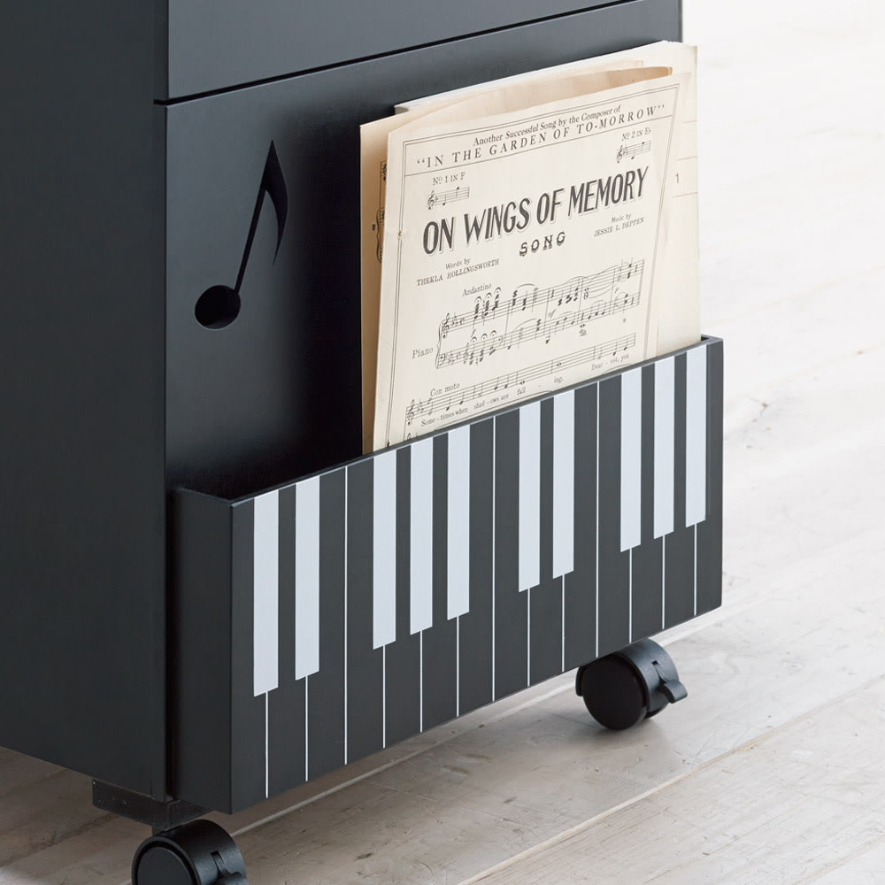 ピアノ鍵盤（両面）デザイン6段棚最大90枚 CD 収納 アンティーク調 店舗什器 ピアノ鍵盤（両面）デザイン6段棚 最大90枚 CD 収納 アンティーク調