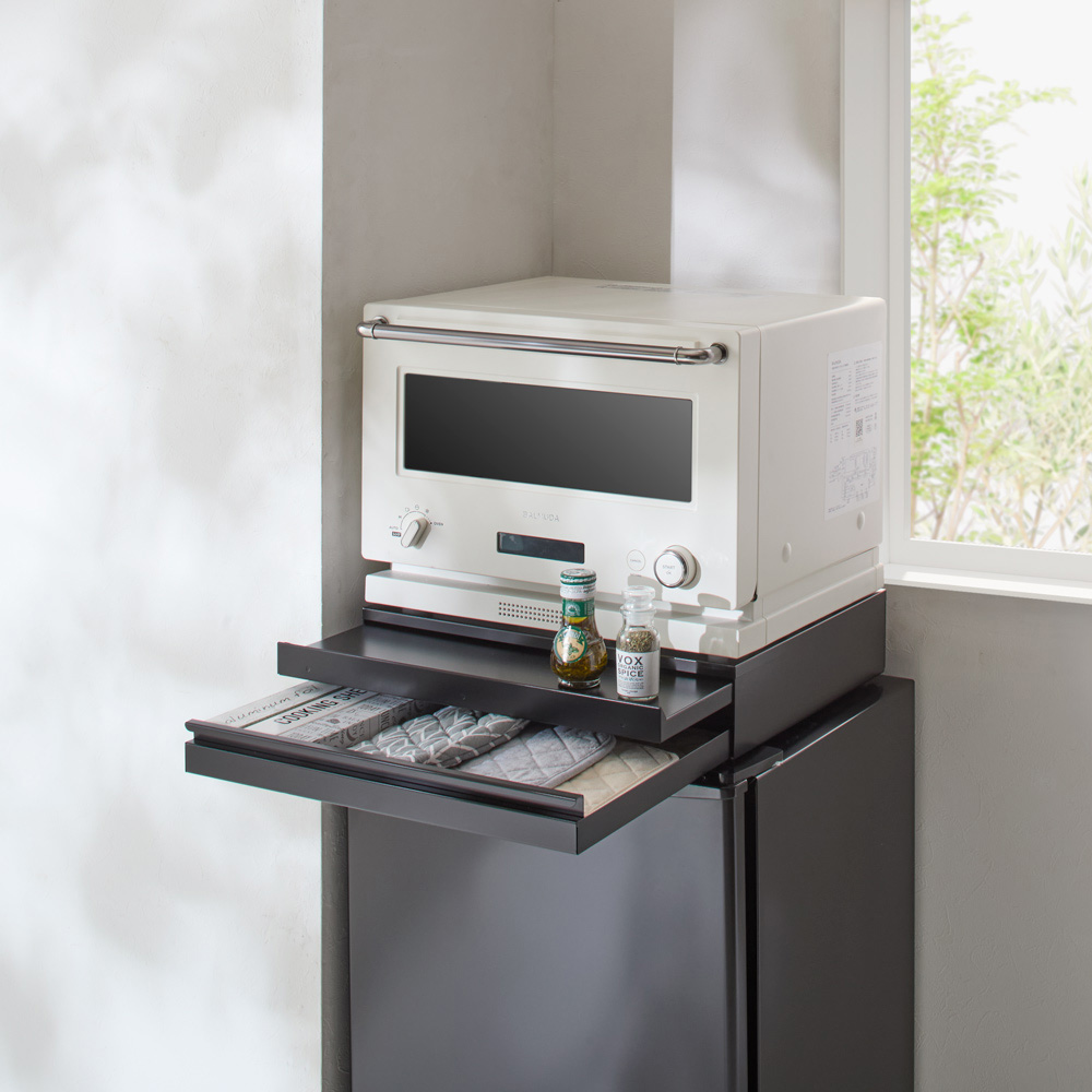 「さらにグレードアップした」国産レンジ下スライドサポートテーブル 幅80cm 引き出し付き スライド テーブル 引き出し 収納 作業台 スライドテーブル 冷蔵庫 オーブン 上 耐熱 板 台 ラック レンジ下トレー スライドトレー レンジ置き 完成品 レンジボード 587214