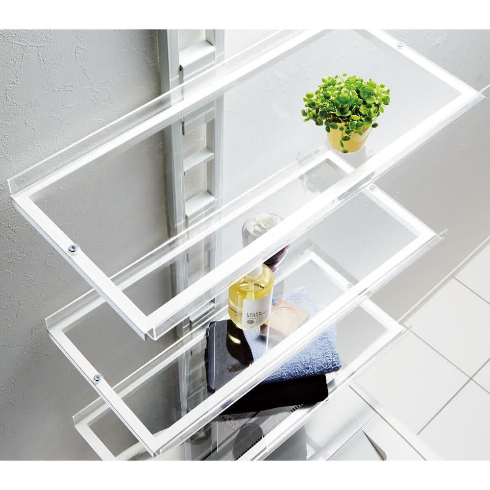 1本脚ですっきり置けるモダンランドリーラック 棚3段 幅60cm奥行