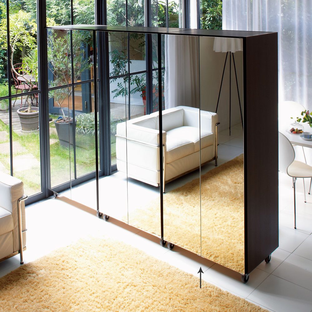 移動式間仕切りクローゼット ミラー扉タイプ・可動棚板4枚 パーテーション 間仕切り リビング収納 589703
