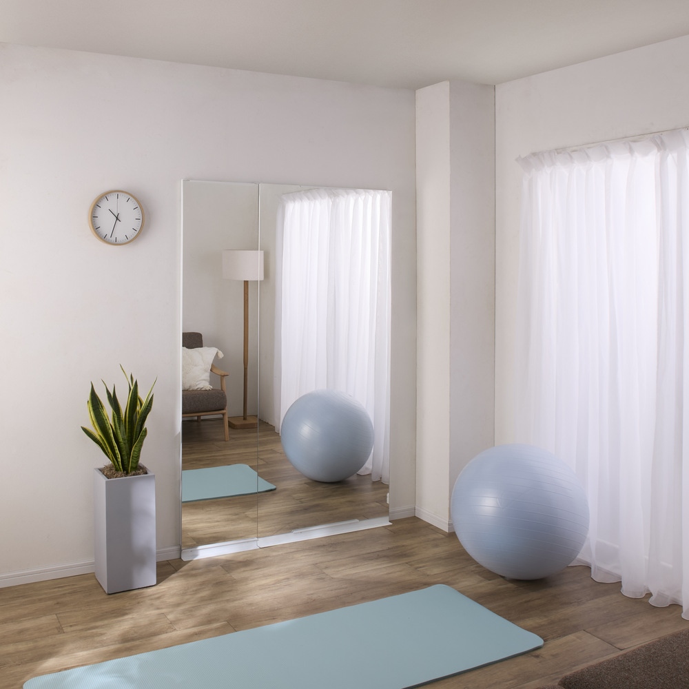 ≪幅40cm≫ 壁ピタ設置で突っ張らずに置けるディスプレイラック ミラータイプ スタンドミラー 姿見 全身鏡 インテリア雑貨 633004