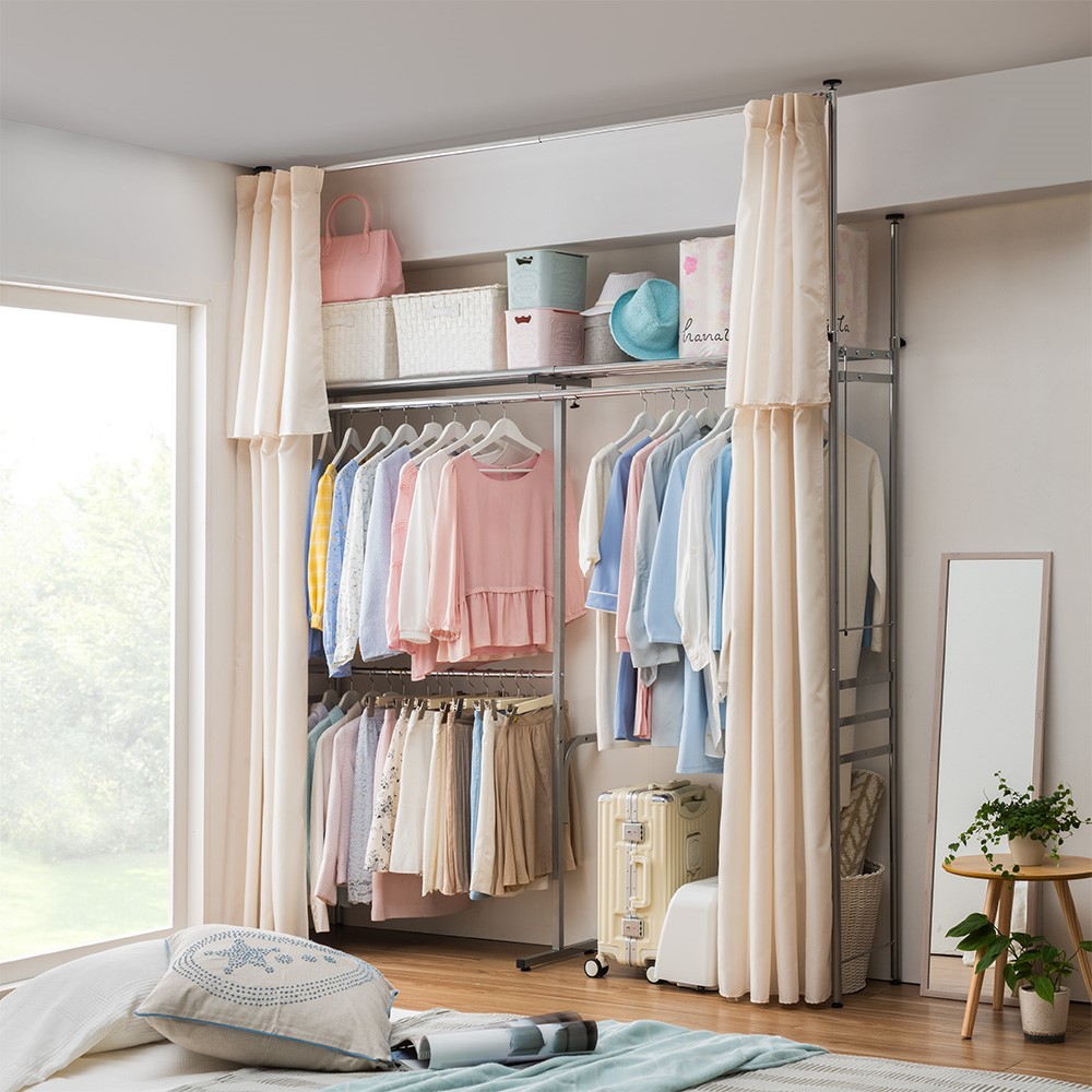 ウォークイン突っ張りハンガー 幅111cm-200cm・ロータイプ（高さ185cm-245cm）・上下カーテン付き クローゼットハンガー カバー 衣類収納 644659