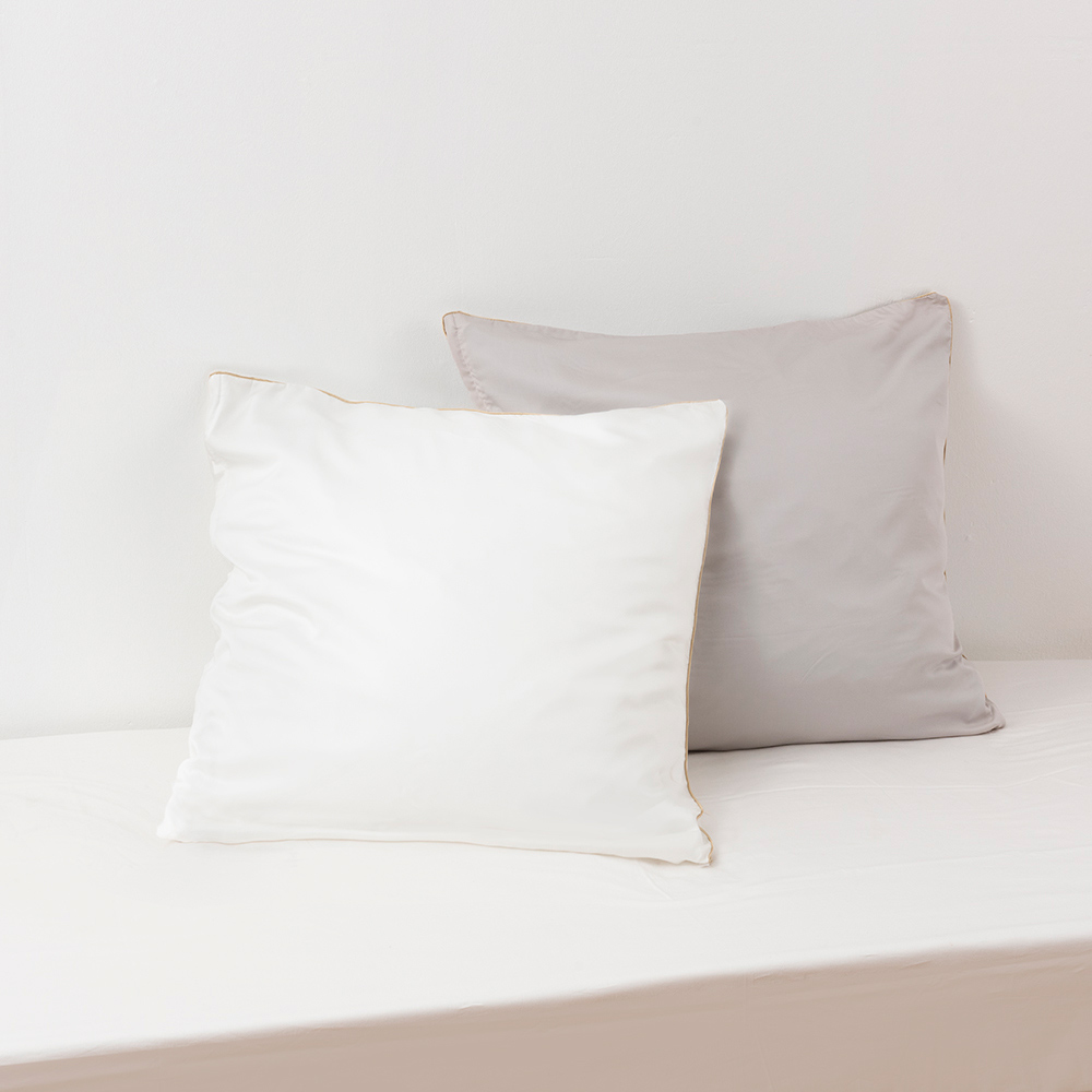 fossflakes/フォスフレイクス 枕 クラシック&ロイヤーレ サテンピローケース付き 約80×80cmハーフボディ 枕カバー ピローケース 布団カバー シーツ 561406