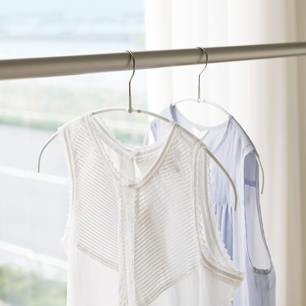 ≪同色お得な30本組≫ MAWA洗濯ハンガー 人体スリムハンガー 洗濯ハンガー ピンチハンガー 洗濯用品 物干し 562206