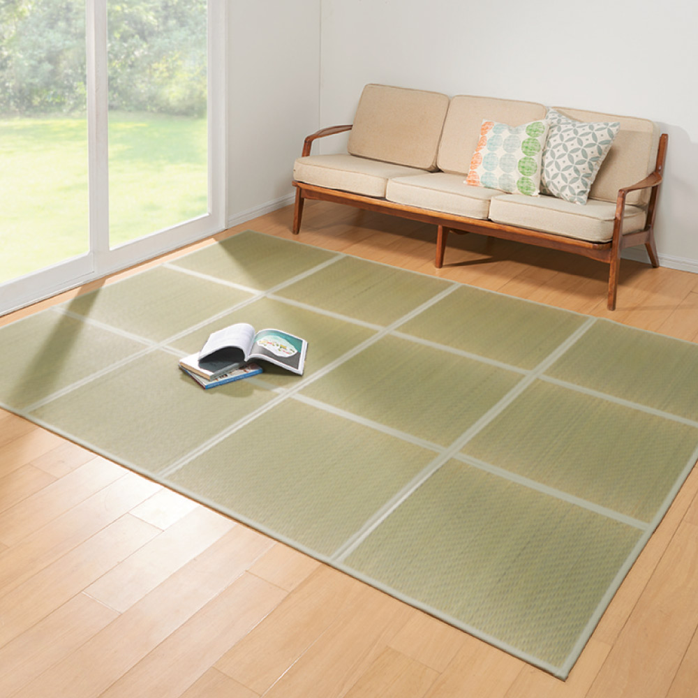 ≪約133×200cm≫ 折りたためるい草ラグ 厚手裏付き（厚さ約9mm） カーペット ラグ マット 562978