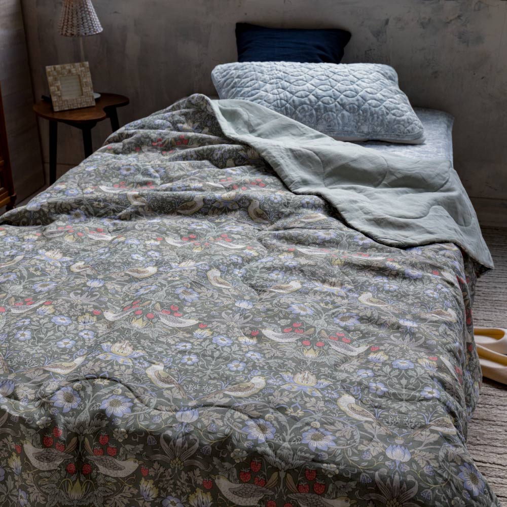 V&A いちご泥棒 麻わた入り本麻肌掛け布団 シングル 560501