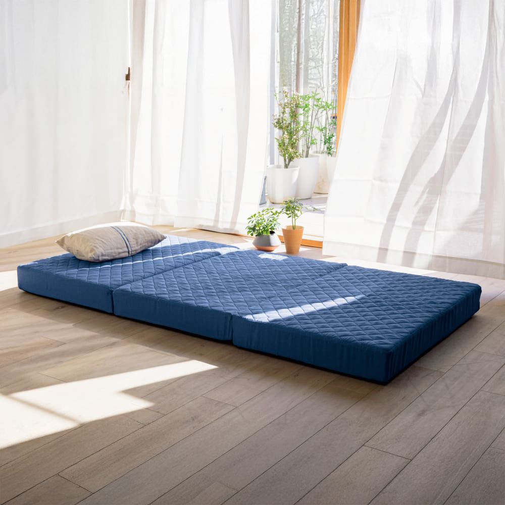 ≪ダブル≫ 3つ折りマットレス 調湿くん(R)タイプ 厚さ12cm 敷布団 561506