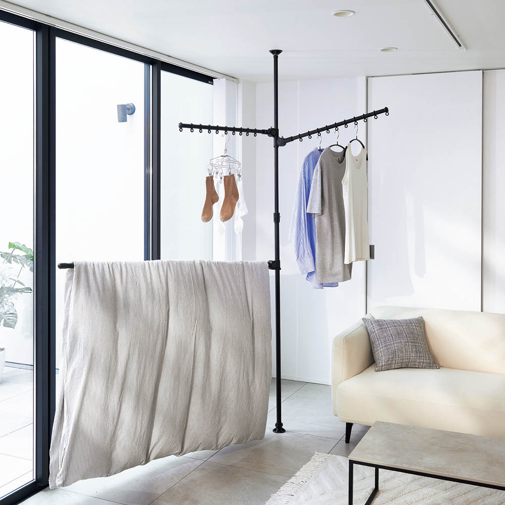 「どこでもポール」ワンタッチつっぱり物干し アーム 2本＋布団干し１本（室内用）ブラック 布団干し 洗濯用品 物干し 581607