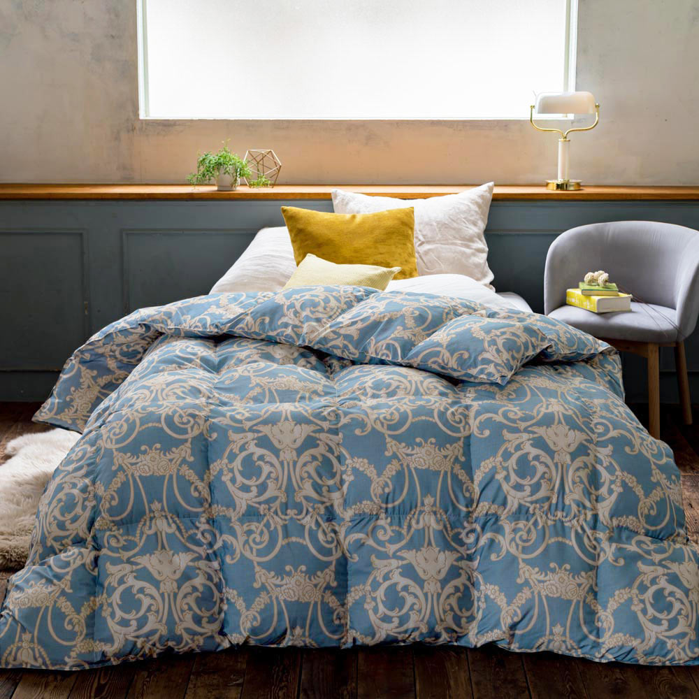 フロートダウン掛け布団シングルサイズ　赤系・青系2点セット（ディノス）新品未使用 暖かさも掛け心地もまるで羽毛！フロートダウン掛け布団 柄タイプの