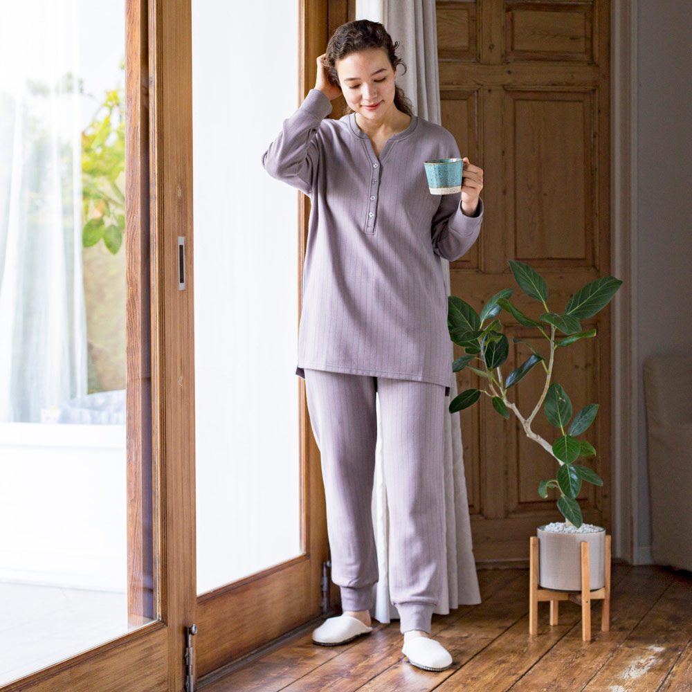 とろり、なめらか針抜きニットのあったかルームウェア M・L 614802