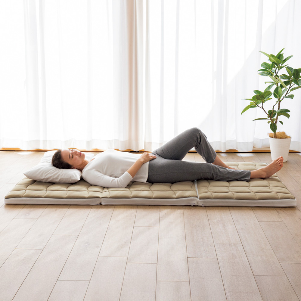 ≪クイーン≫朝が違う。しっかりな寝心地!ブレスエアー(R)3つ折り敷布団リファイン(厚さ約5cm) 敷布団 送料無料 615309