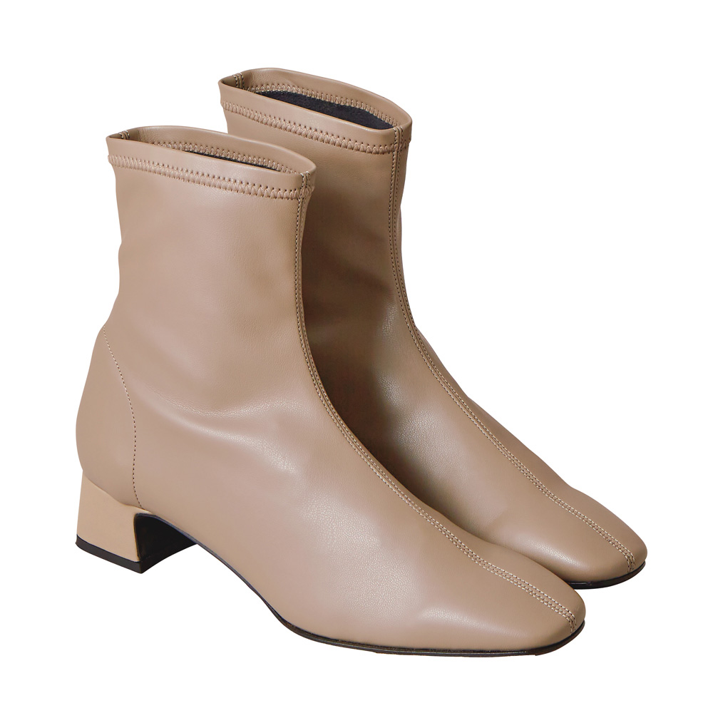 FABIO RUSCONI／ファビオルスコーニ ストレッチ ショートブーツ（イタリア製） ブーティ ショートブーツ ブーツ 120506