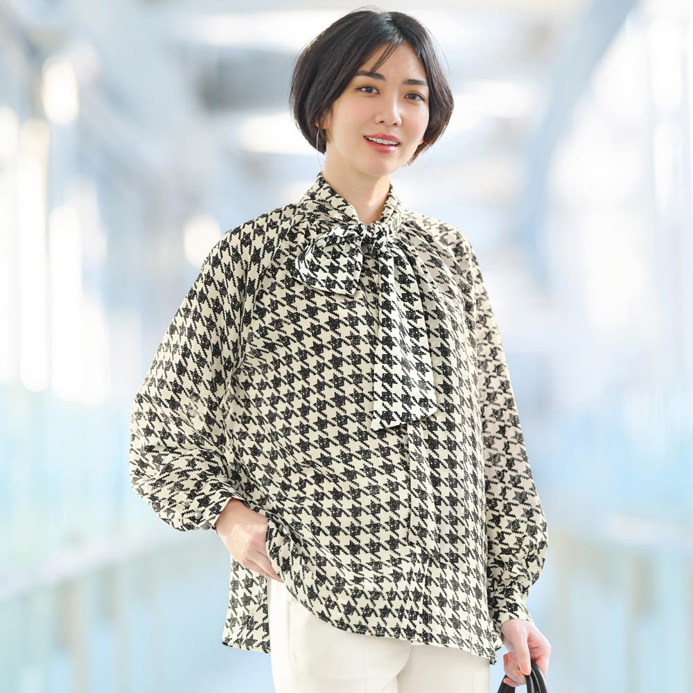 ビジューボタン プリント ボウタイブラウス ブラウス シャツ 148001