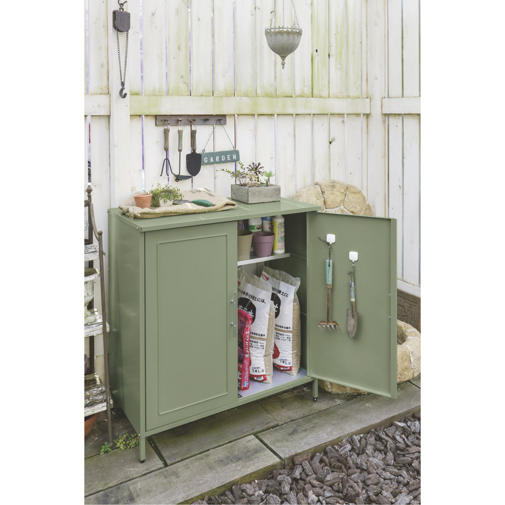 欧風収納庫〈セージグリーン〉高さ95cm 物置 G01013