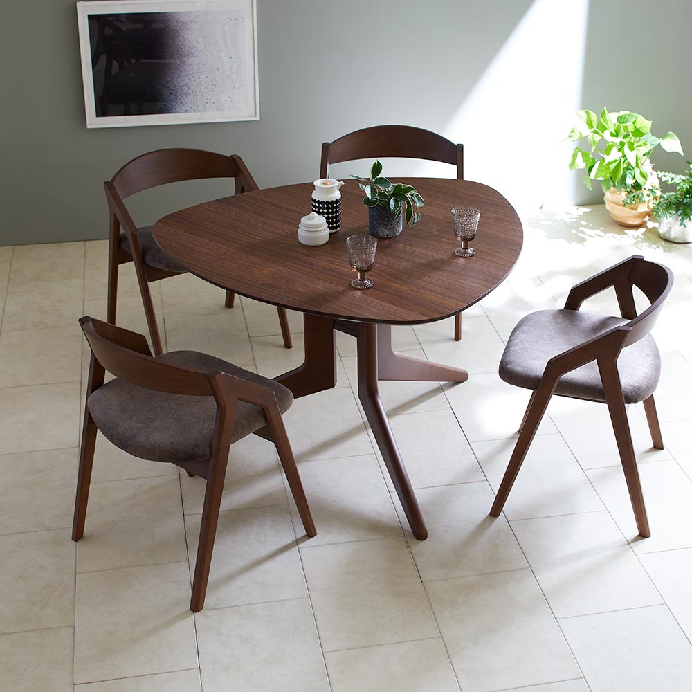 【美品】PICK 三角形ダイニングテーブル 楽天市場】三角 おにぎり型 110cm幅 変形 ダイニングテーブル