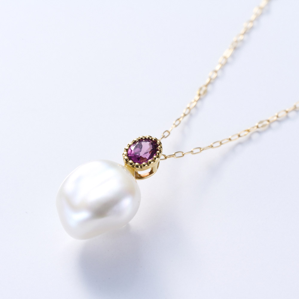 真珠×ガーネット（4.80)×k18総重量16.8gネックレス16A