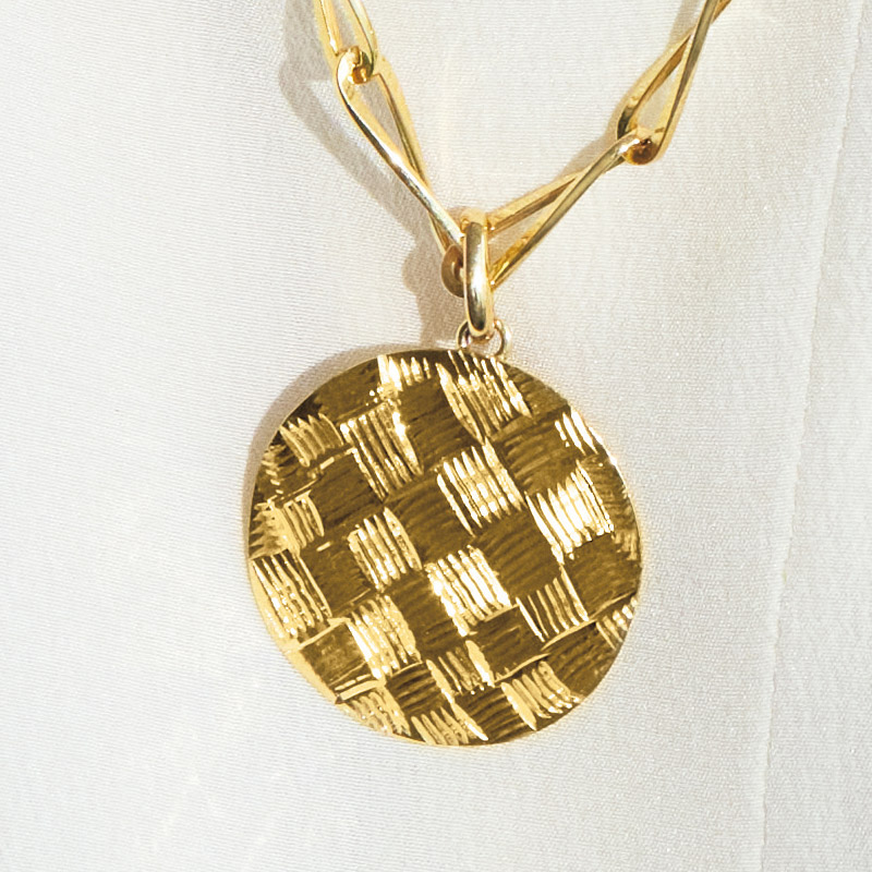 UNOAERRE/ウノアエレ K18 ラウンド デザイン ペンダントヘッド ペンダントトップ チャーム ジュエリー アクセサリー J73405