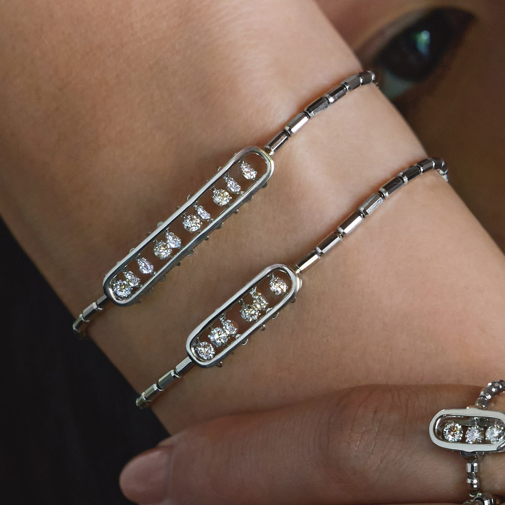 Pt 0.3ctダンシングダイヤ ストレッチ バングル ダイヤモンド ジュエリー アクセサリー J10249