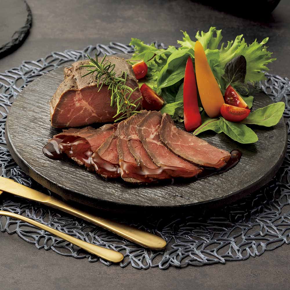 【お試し】有名シェフ監修グルメ頒布会 10月お届け 「レストランリューズ」飯塚隆太監修 黒トリュフソース付きローストビーフ2袋 肉加工品 肉 卵 乳製品 FJ0529