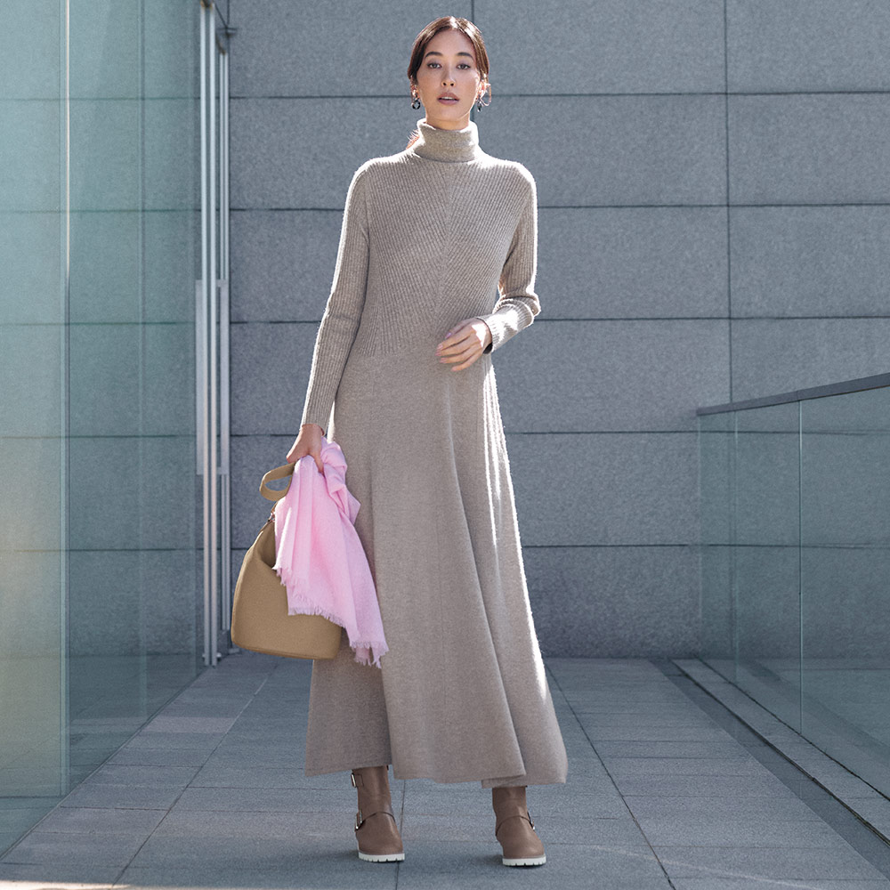 ★美品 PESERICO ペゼリコ カシミヤ混 ラメニットワンピース 334301c1.jpg