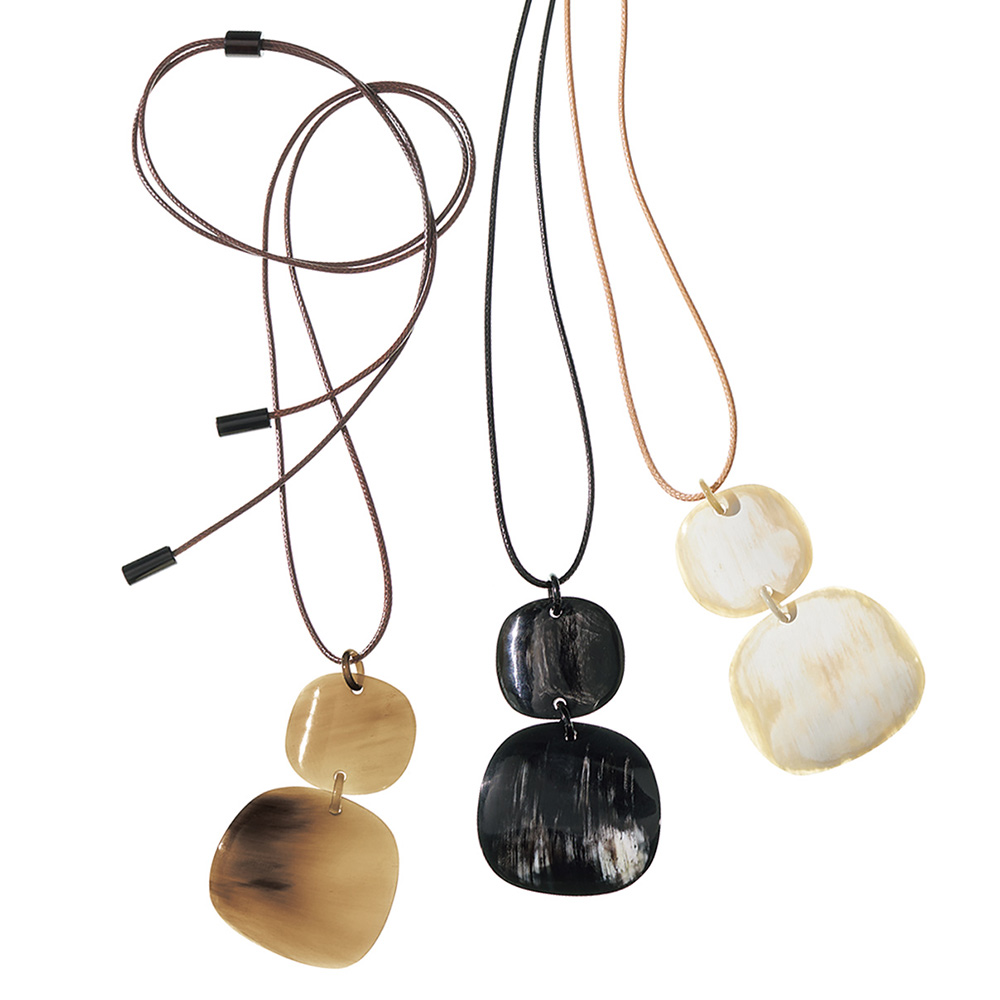 水牛 デザイン ロングペンダント 水牛 べっ甲 珊瑚 ジュエリー アクセサリー 108808