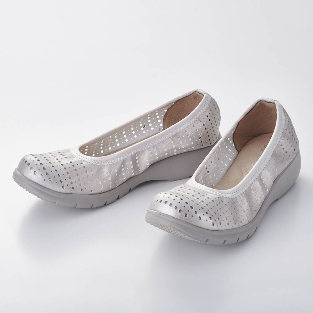 RakkuRakku/ラックラック 空飛ぶパンチングパンプス コンフォートパンプス シューズ スニーカー コンフォートシューズ M50203