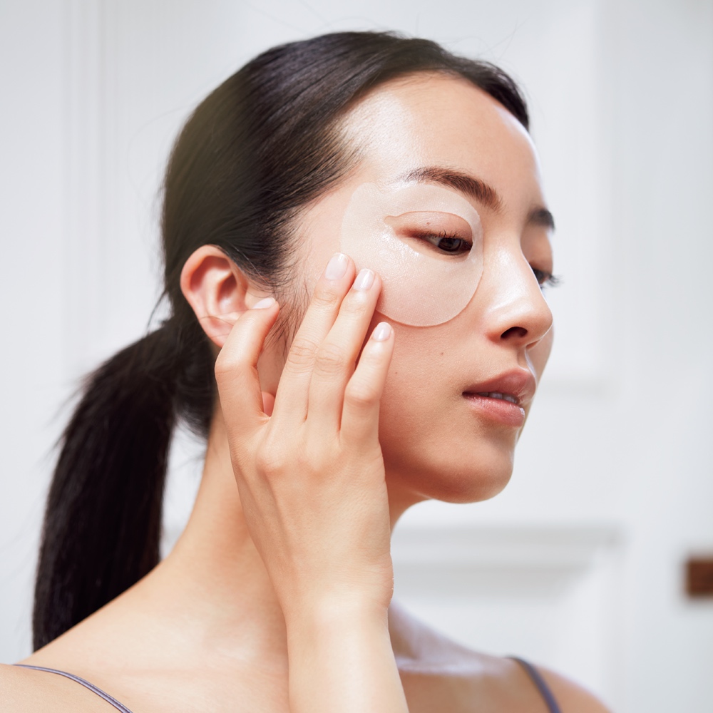 AXXZIA アクシージア 目元美顔器　エッセンスシート 目元用シートマスク｜アクシージア ビューティーアイズ エッセンス