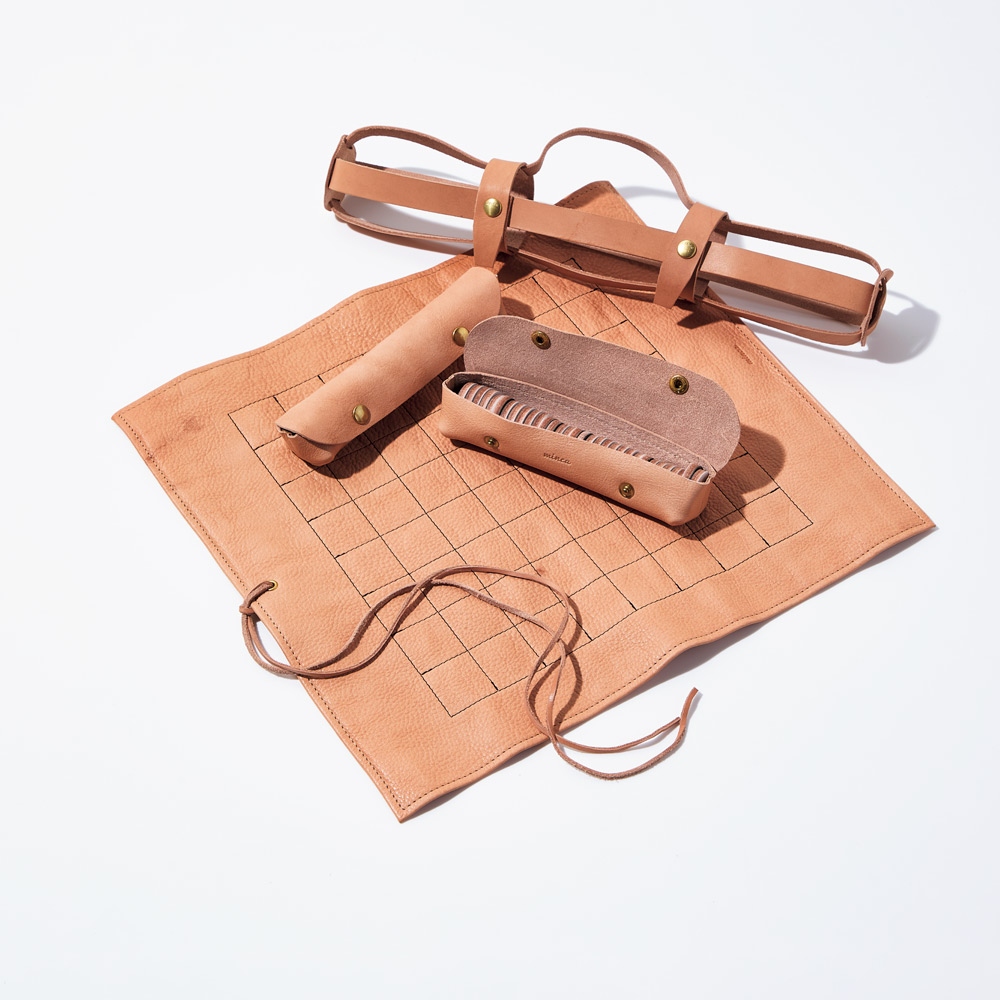 minca（ミンカ）栃木レザーのリバーシブルゲーム インテリア雑貨 600503