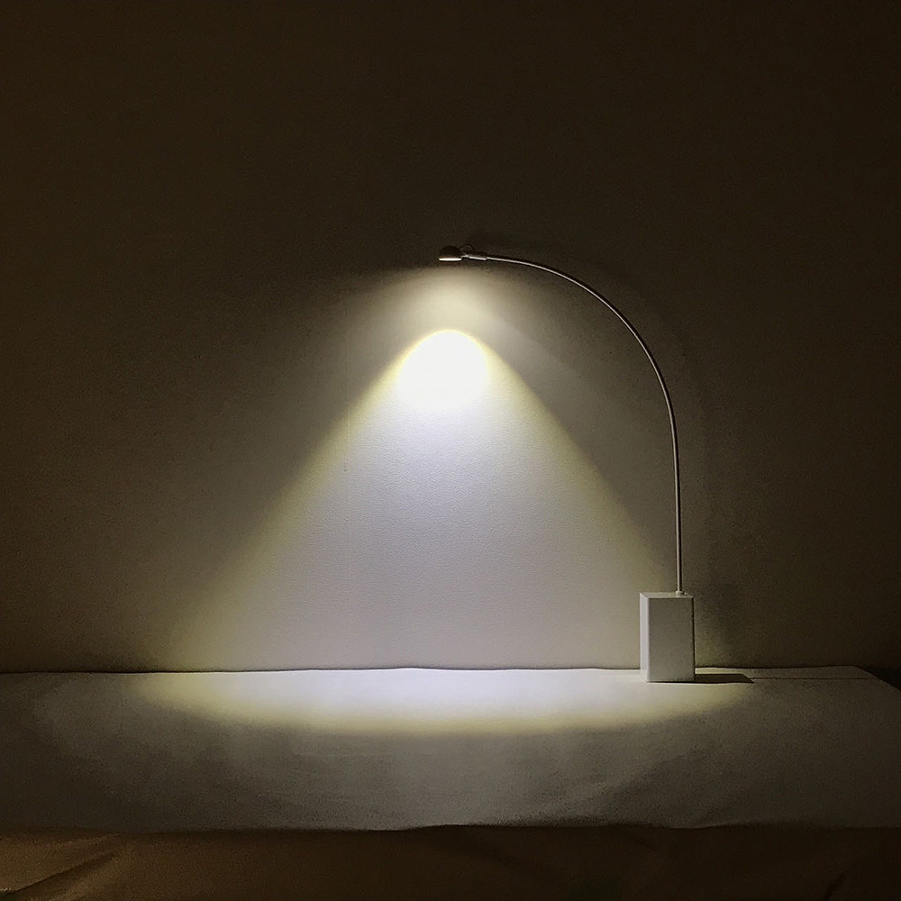 Buhne/ビューネ テーブルランプ ミディアムタイプ ライト テーブルランプ 照明器具 時計 602504