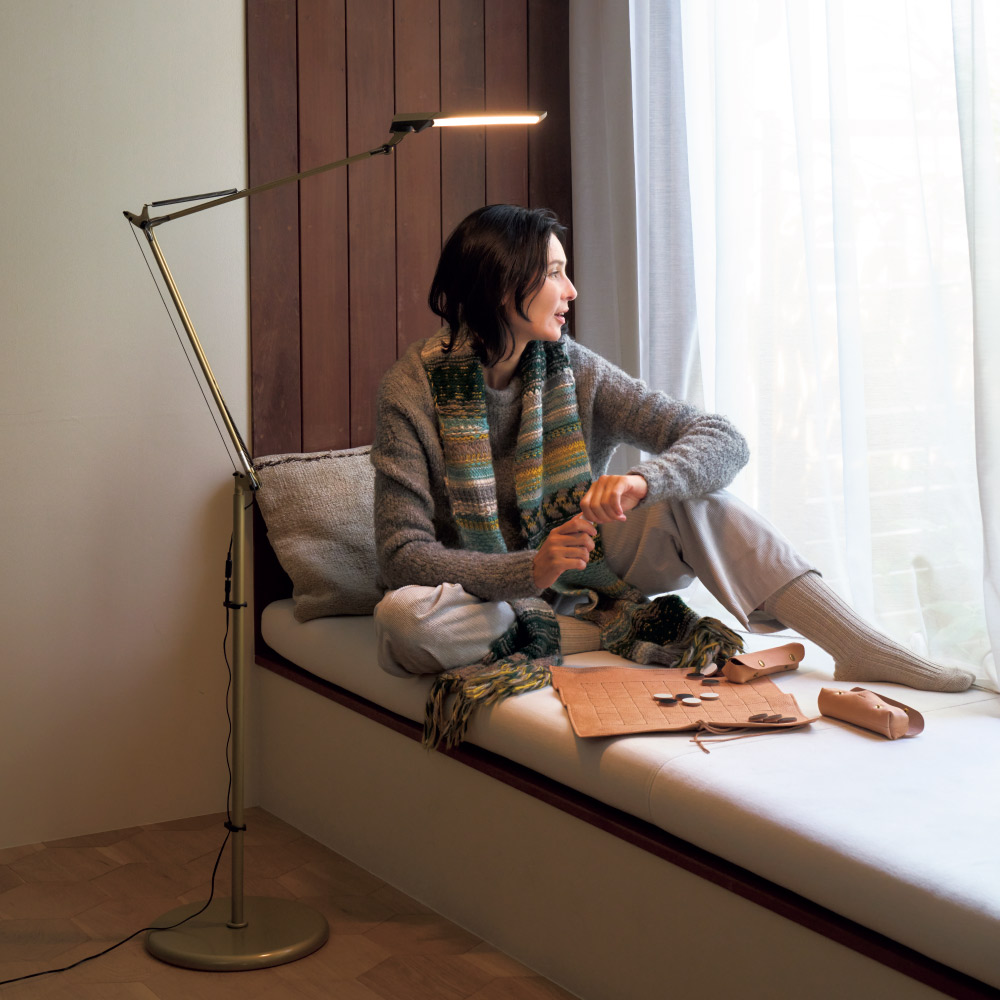 LED エグザームDIVA(ディーバ) ディーバフロアライト フロアランプ スタンドライト 照明器具 ライト 時計 600501