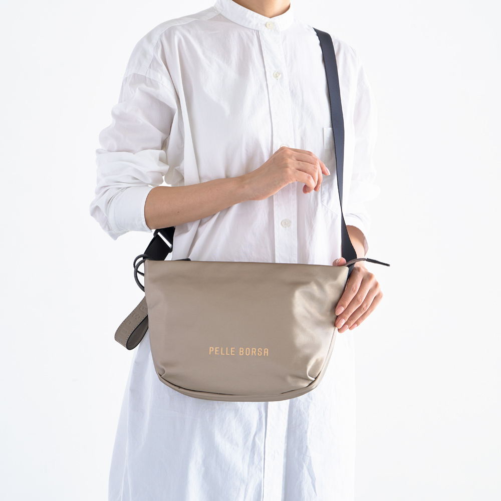 PELLE BORSA/ペレボルサ〈チアーズ〉 コンパクトラウンドショルダーバッグ ショルダーバッグ バッグ 663206