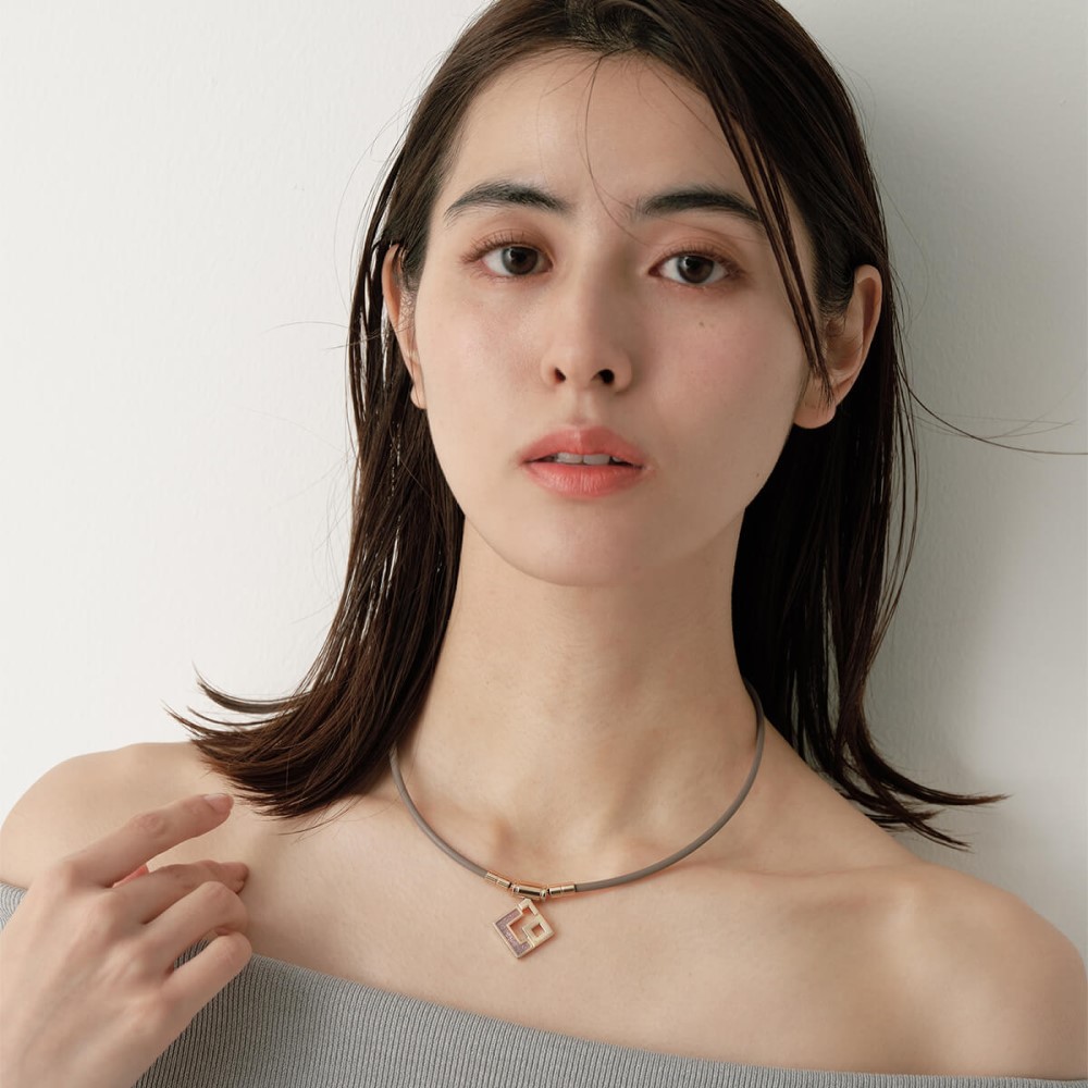 美品 スタージュエリー 片耳フープピアスSS K18 ダイヤ