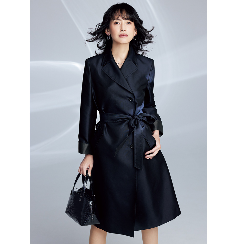 PRADA100%シルクフリルデザインダウンジャンパチョコレート PRADA100%シルクフリルデザインダウンジャンパチョコレート