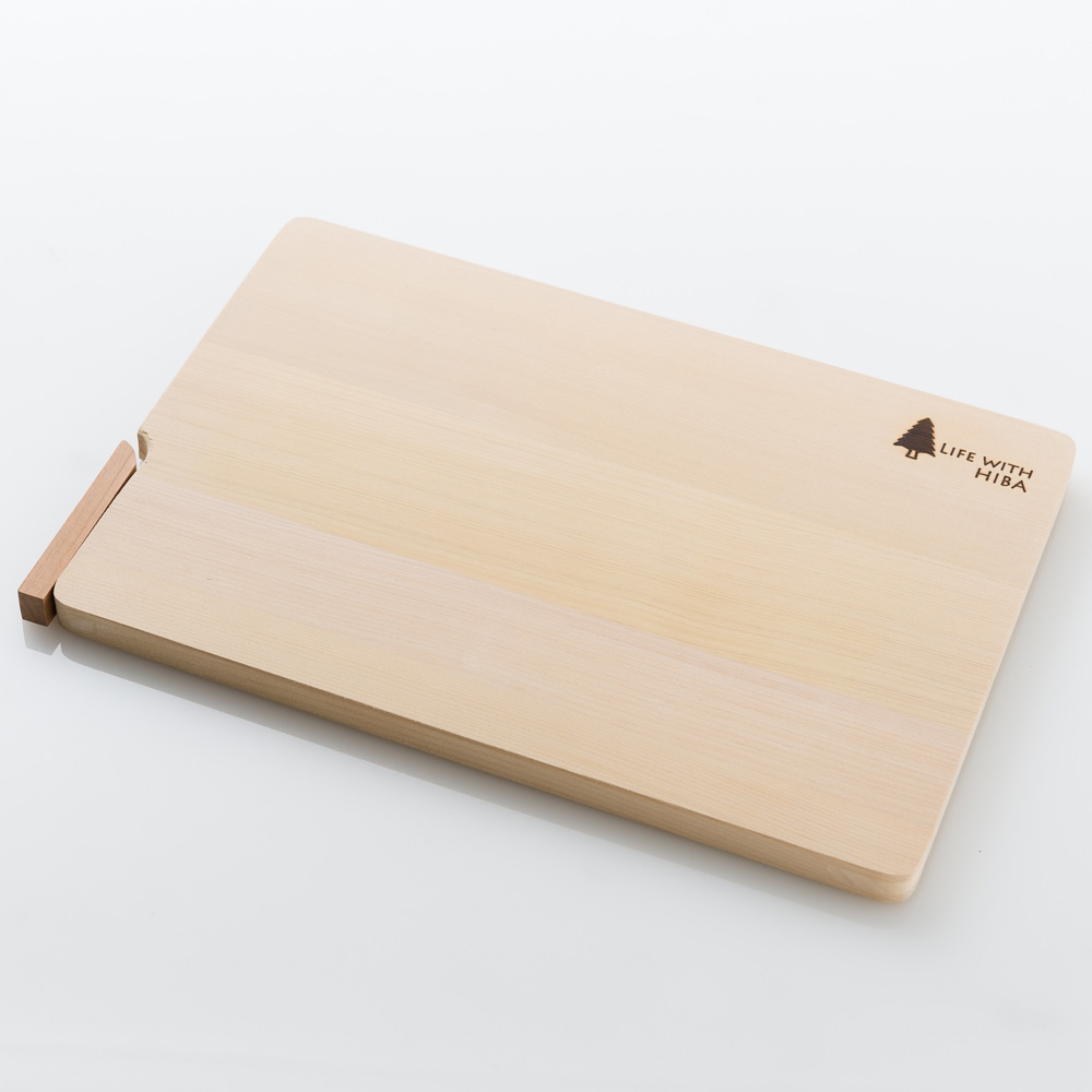 収納・乾燥に便利な自立スタンドが付いた 青森ヒバのまな板 まな板 カッティングボード キッチンツール KR0324