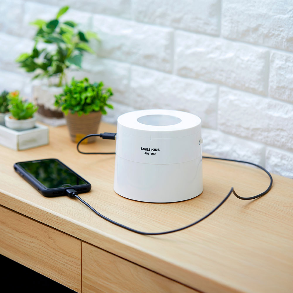 1台4役の乾電池ストッカー 耐震グッズ 防災用品 防犯用品 KR0803