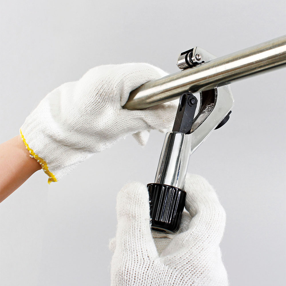 くるくる回してパイプを切断 廃棄物パイプカッター 工具 生活雑貨 便利グッズ KR1148