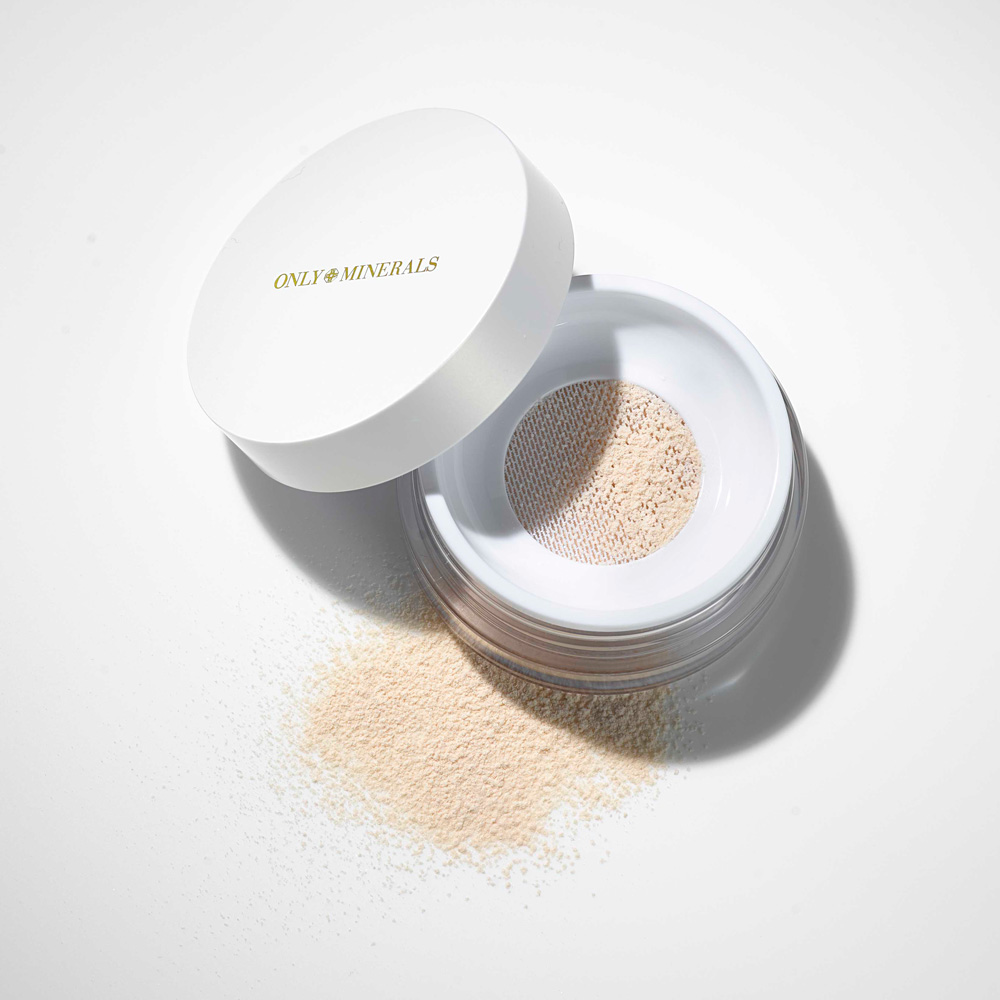 オンリーミネラル ミネラルクリアグロウフェイスパウダー 7g 通販