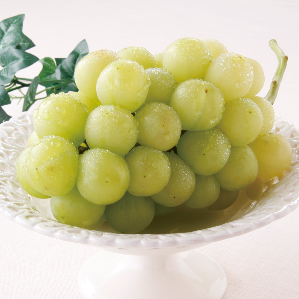岡山産 「瀬戸ジャイアンツ」 1房（700g）【9月中旬-10月中旬頃お届け】 フルーツ 野菜 果物 NH1955