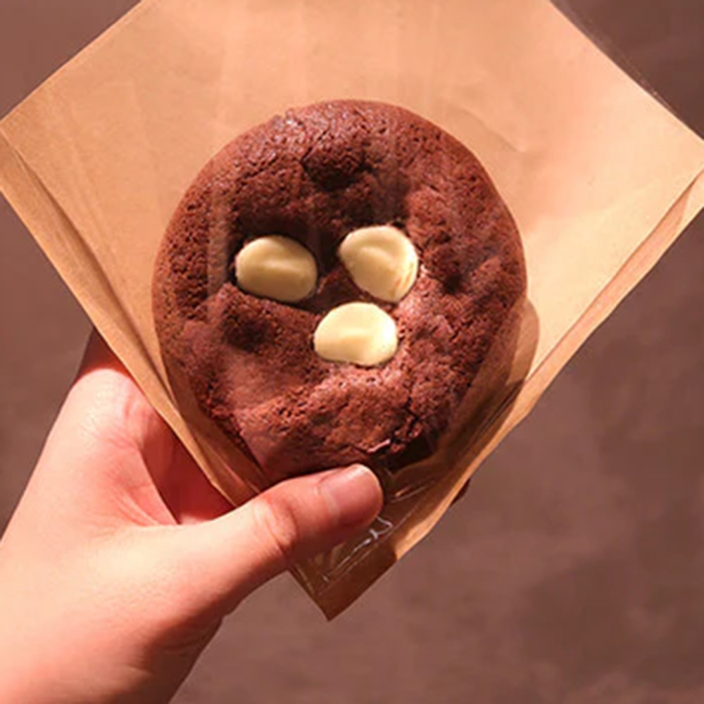 ダブルチョコの濃厚ソフトクッキー 8個