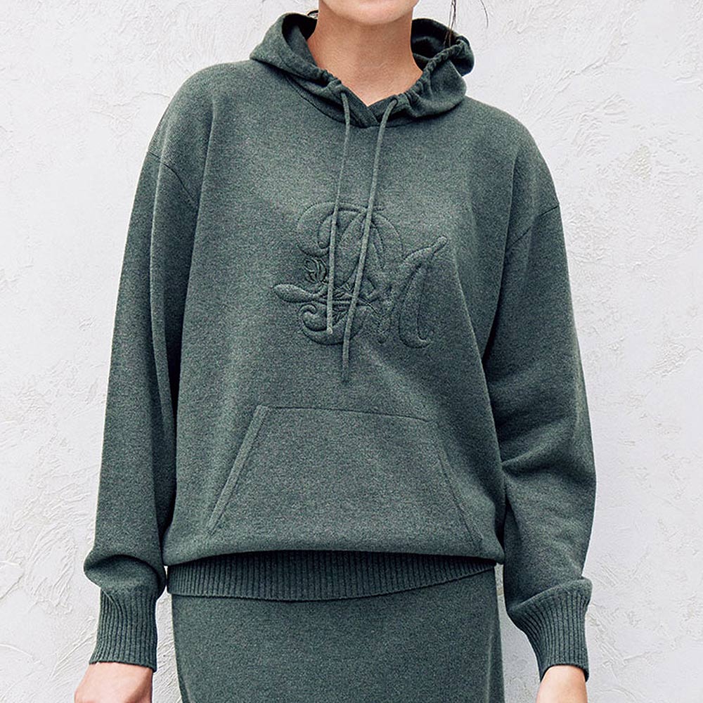 エクストラファイン ラムズウールニット 3Dモチーフ刺しゅう パーカ パーカー スウェット トレーナー PC6430