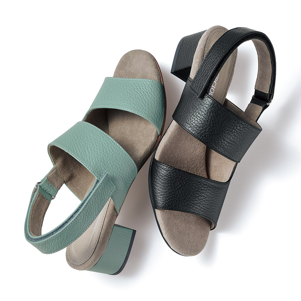 23.5【新品/箱付】PELLICO レザーヒールサンダル A定価59400円 23.5【新品/箱付】PELLICO レザーヒールサンダル A定価59400円