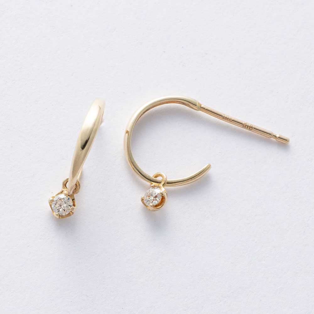 Tiny Motif】K10ダイヤモンドクロスピアス（0.02ct）｜ピアス