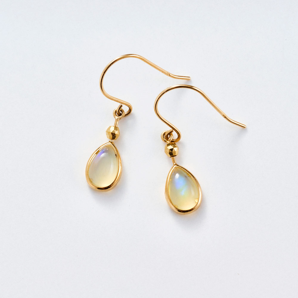 ロ*コ様 ✨k18✨　オパール ドロップ型　アメリカンピアス K10 オパール ドロップピアス 通販 - ディノス