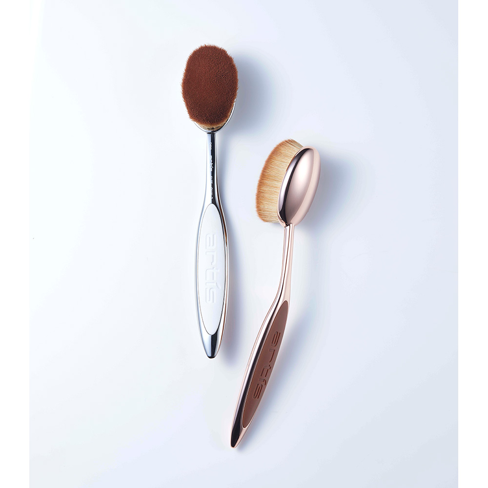 artis/アーティス メイクアップブラシ オーバル7を買った人の