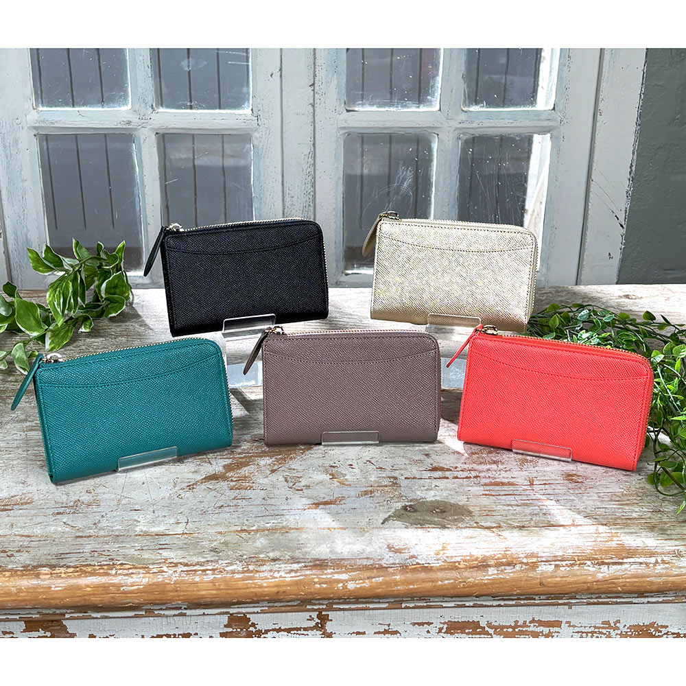 牛革ミドルウォレット 馬蹄チャーム付きの口コミ - ディノス