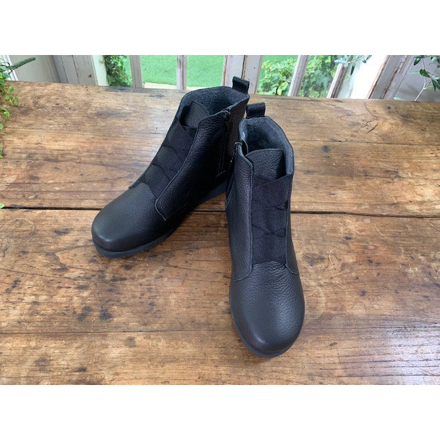 フィグリーノ ウェッジソールレザーブーツ レディース ブーツ ミドル ショートブーツ 軽量 履きやすい ウェッジソール 柔らかい 防寒 冬 疲れにくい きれいめ カジュアル 上品 日本製 靴 婦人雑貨 AR2805