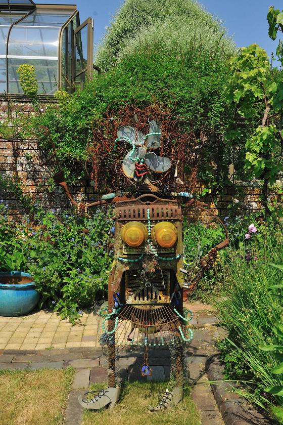 イギリスで訪ねた庭レポート Vol 7 ナショナル ガーデン スキームに参加の個人庭編 風景 をつくるガーデニング術