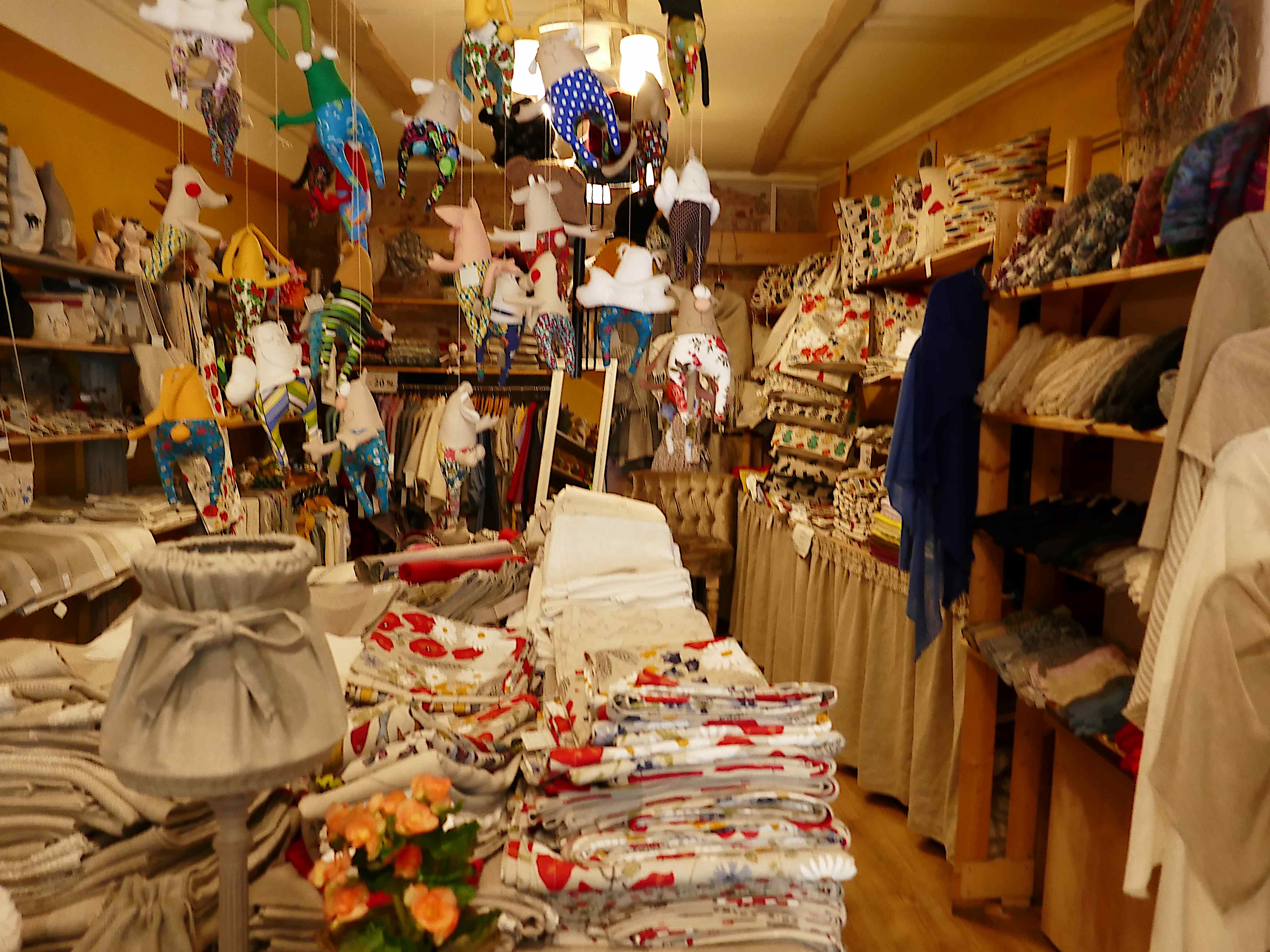 物語を紡ぐリネン